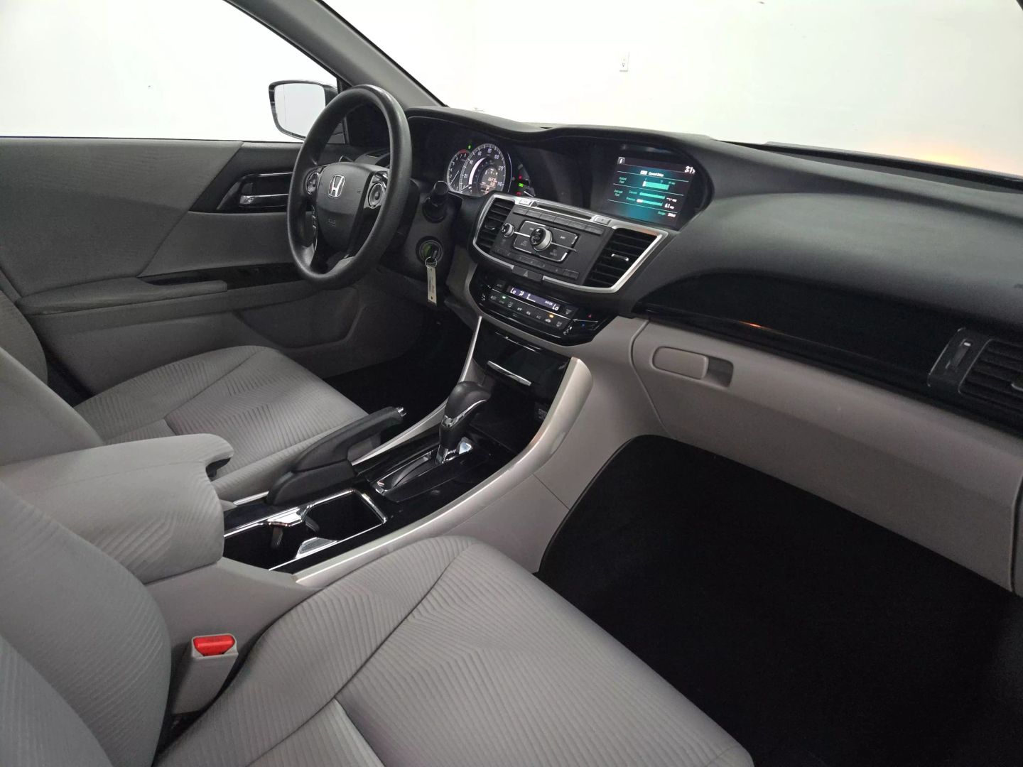 2016 Honda Accord - Image 26