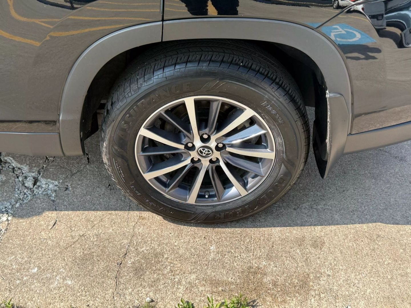 2019 Toyota Highlander - Image 53