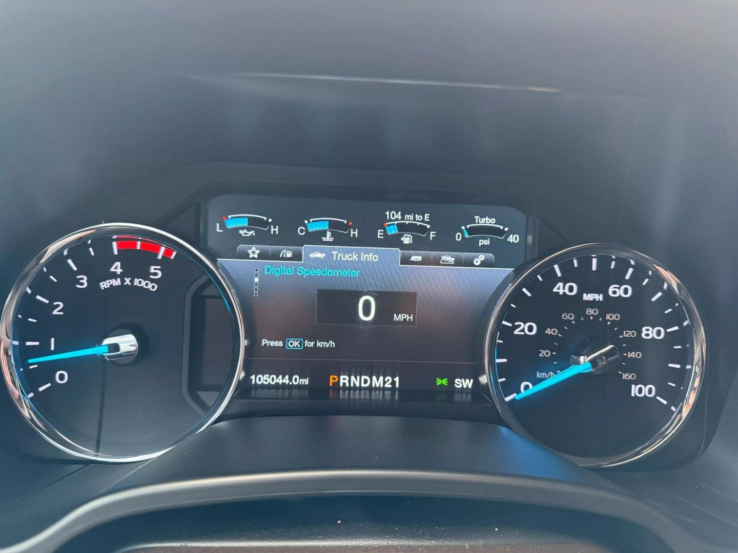 2018 Ford F250 Super Duty Crew Cab - Image 30