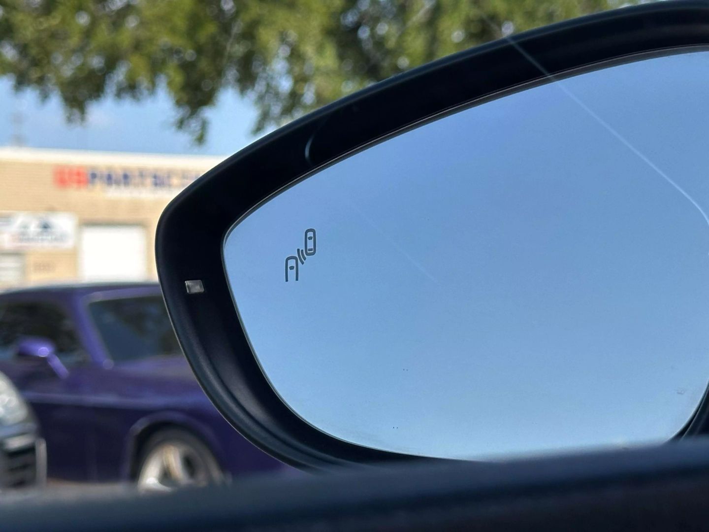 2017 Volkswagen Passat - Image 38
