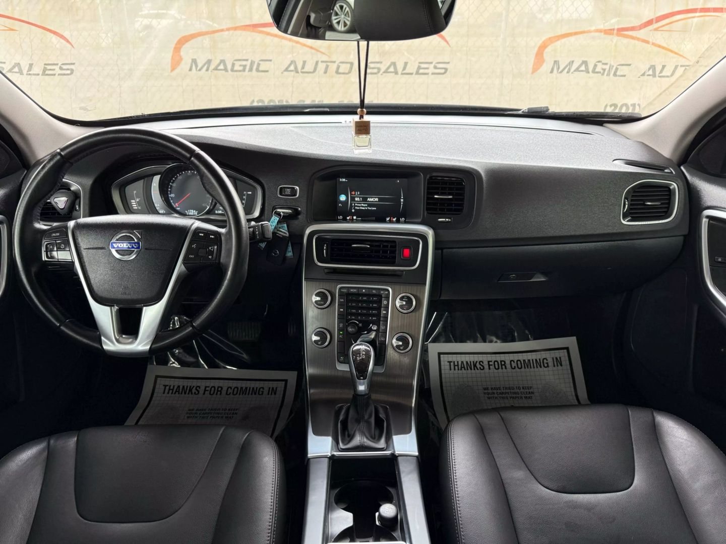 2016 Volvo S60 - Image 27