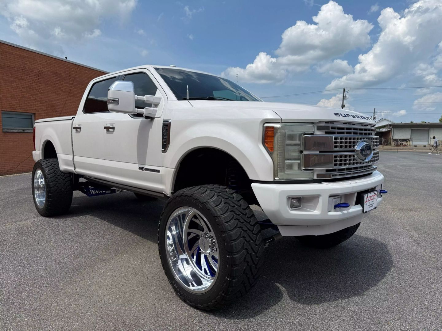 2017 Ford F250 Super Duty Crew Cab - Image 7