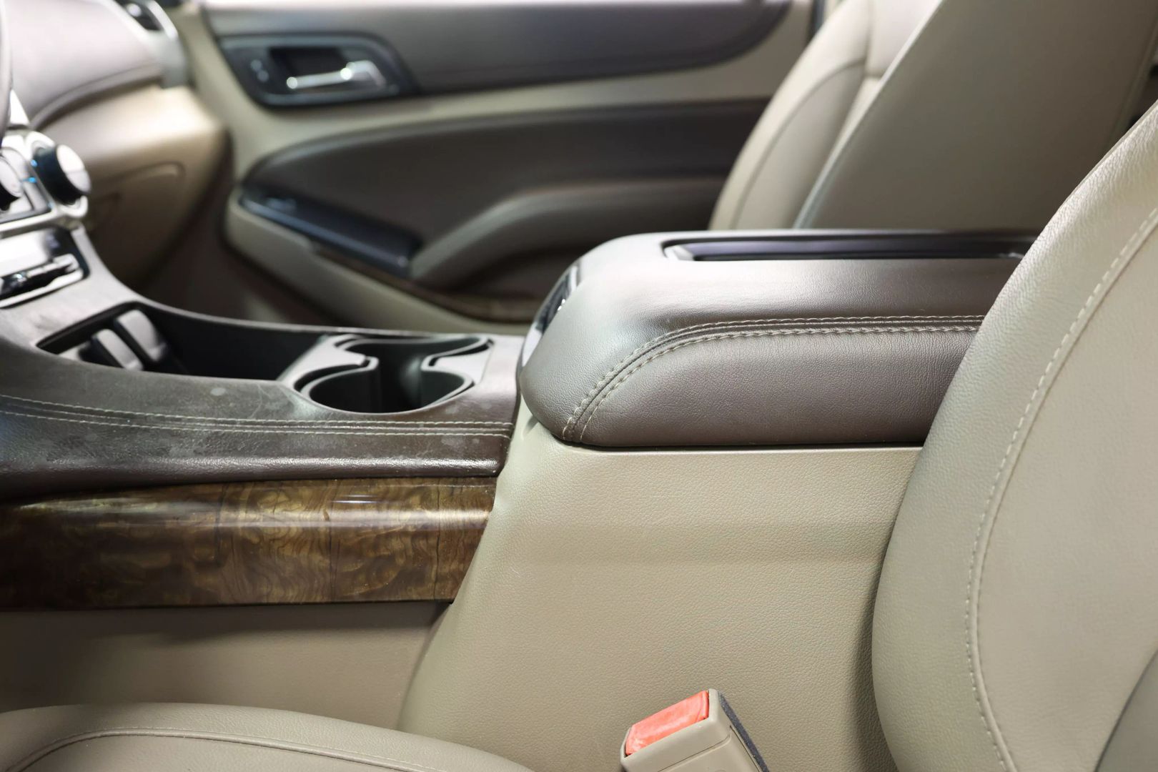 2016 Chevrolet Tahoe - Image 42