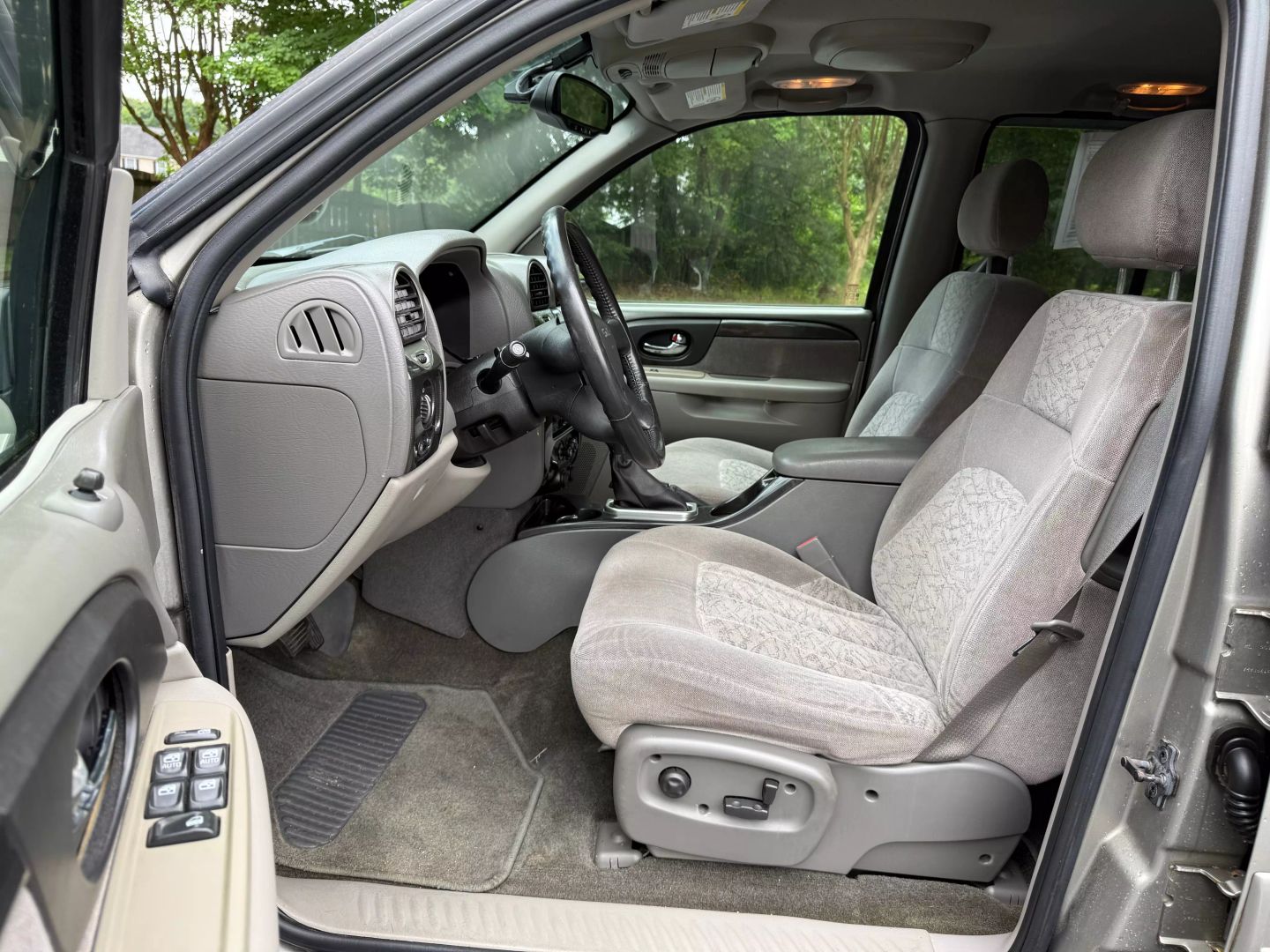 2003 Gmc Envoy - Image 9
