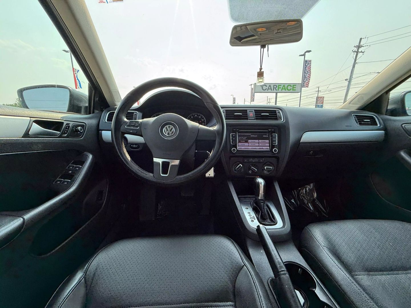 2013 Volkswagen Jetta - Image 26