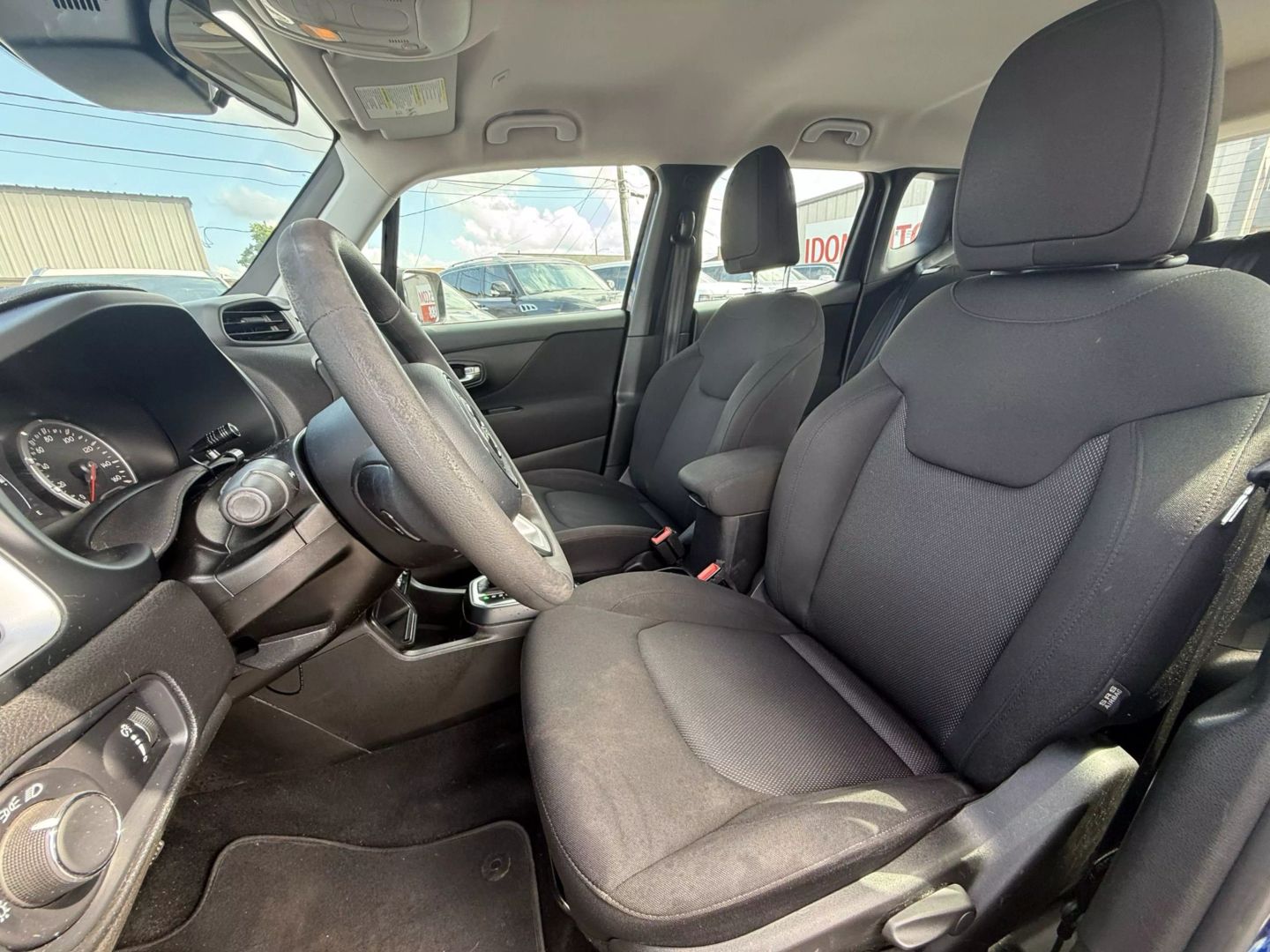 2021 Jeep Renegade - Image 2
