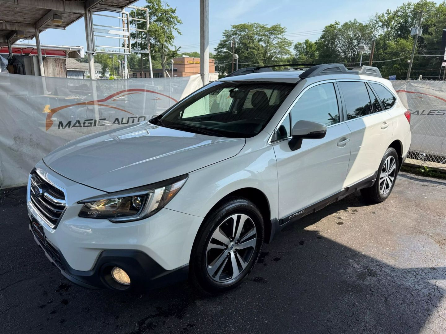 2018 Subaru Outback - Image 8