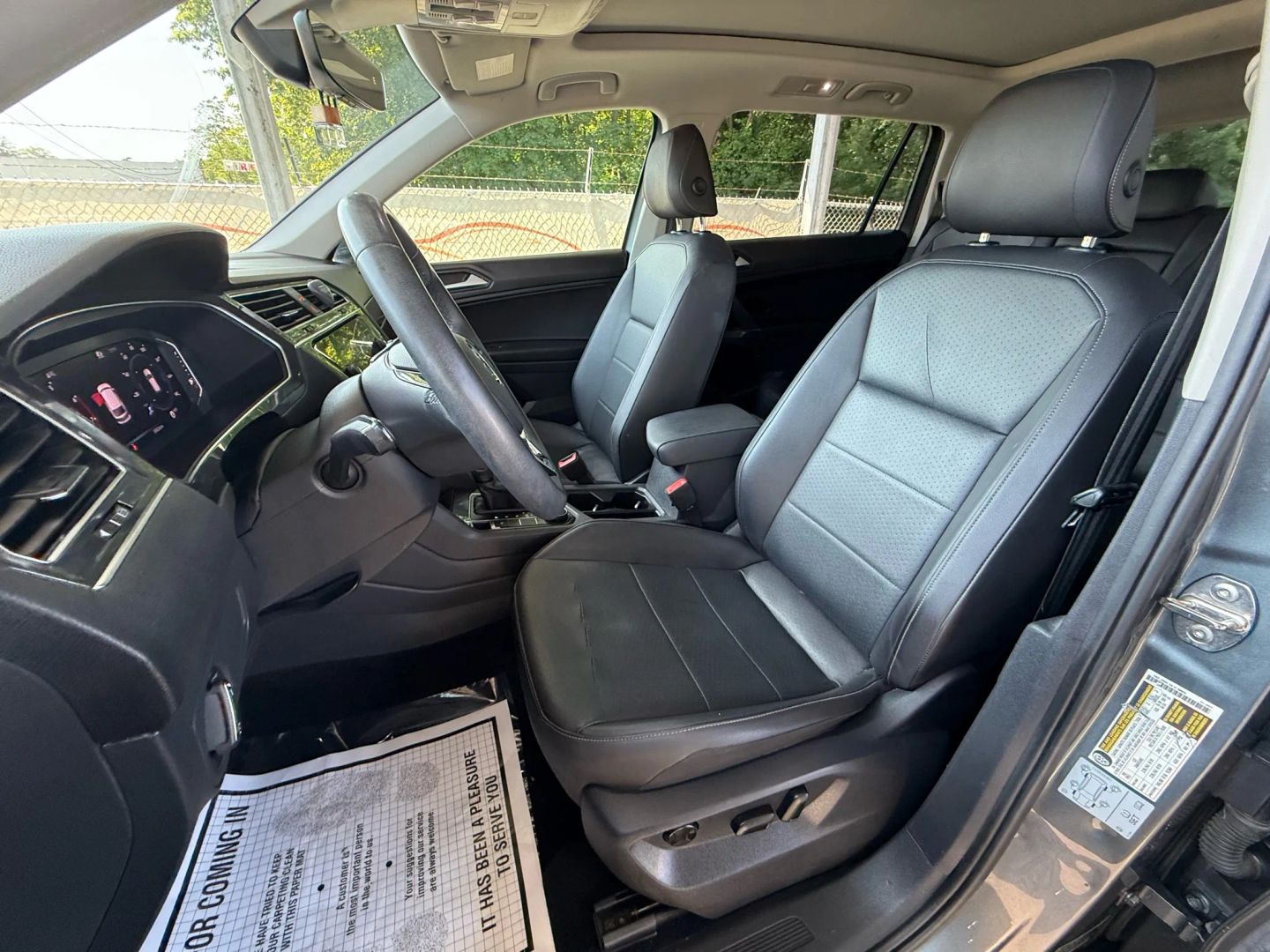 2020 Volkswagen Tiguan - Image 16