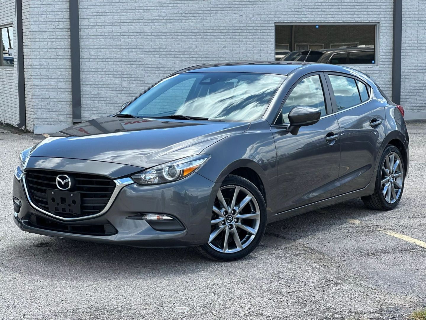 2018 Mazda Mazda3 - Image 2