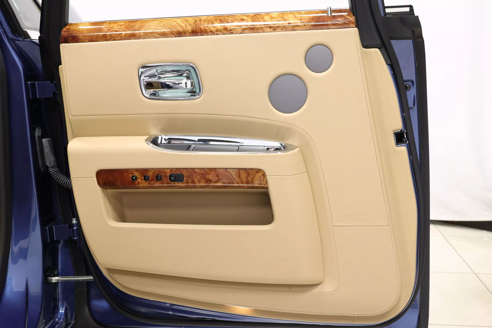 2010 Rolls-royce Ghost - Image 44
