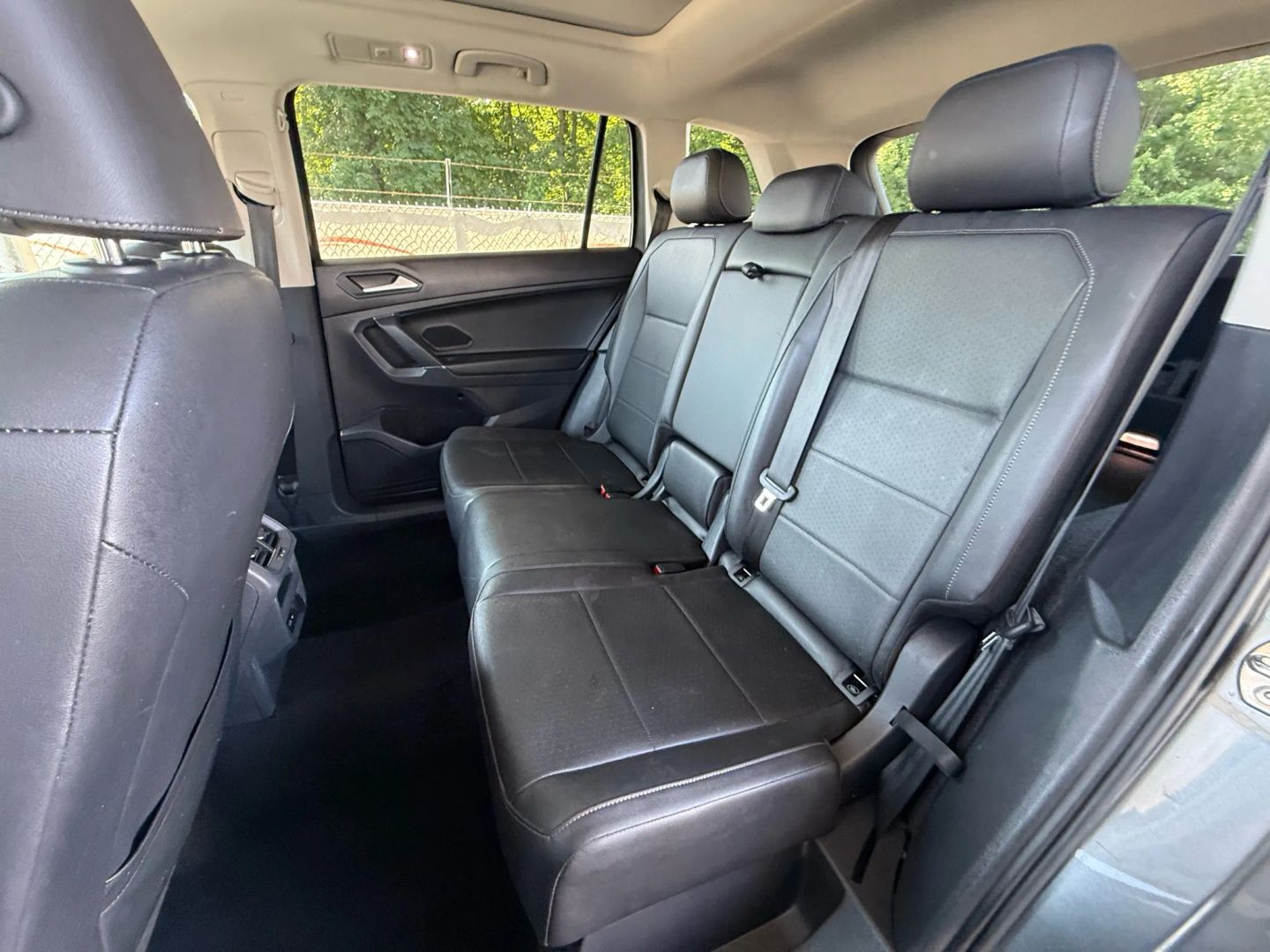 2020 Volkswagen Tiguan - Image 19
