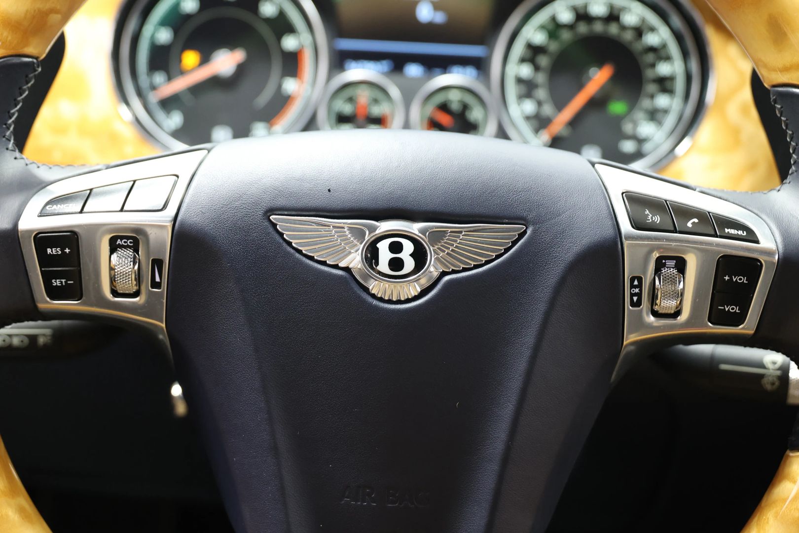 2017 Bentley Flying Spur - Image 26
