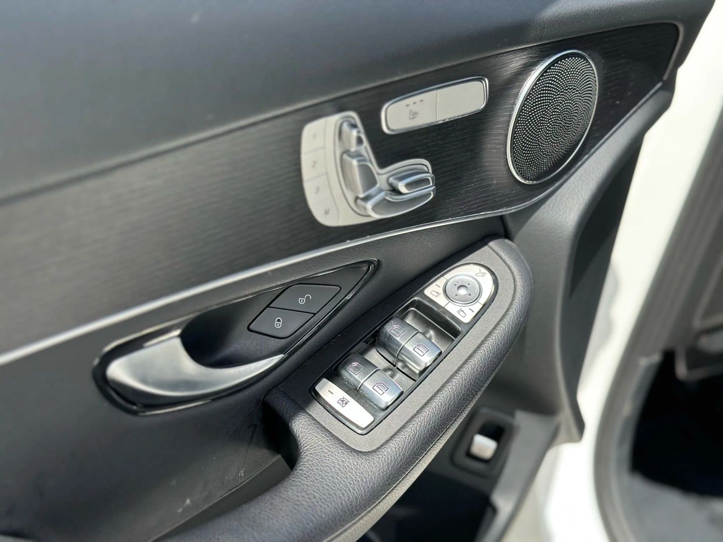 2021 MERCEDES-BENZ GLC SUV 4-CYL, TURBO, 2.0 LITER GLC 300 4MATIC SPORT UTILITY 4D