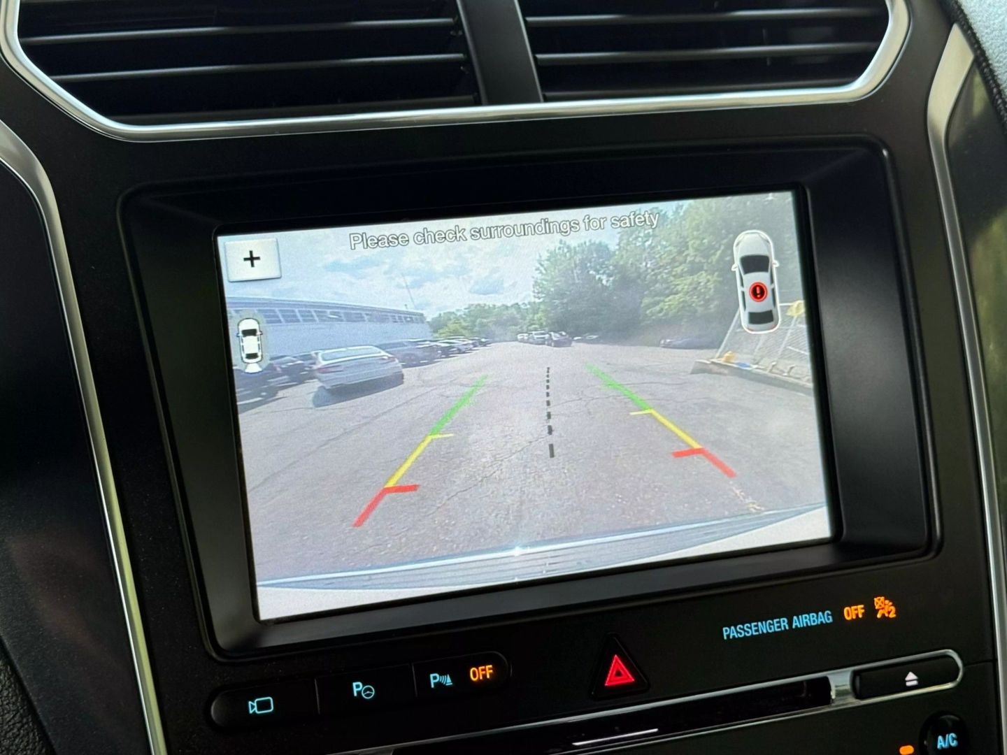 2018 Ford Explorer - Image 40