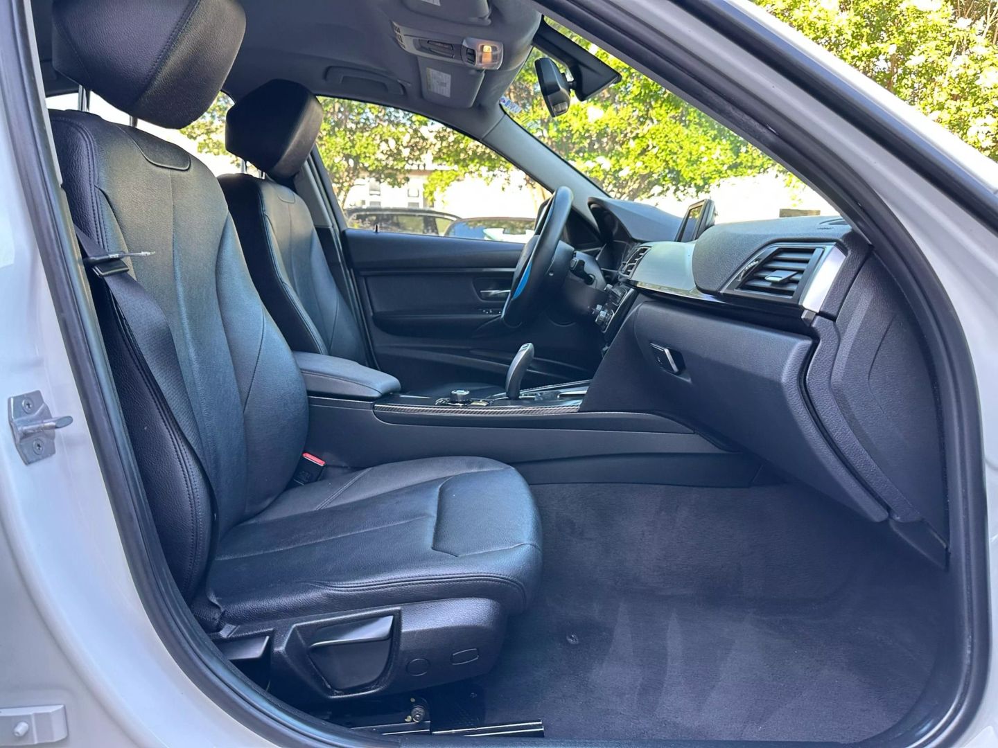 2017 Bmw 3 Series - Image 20