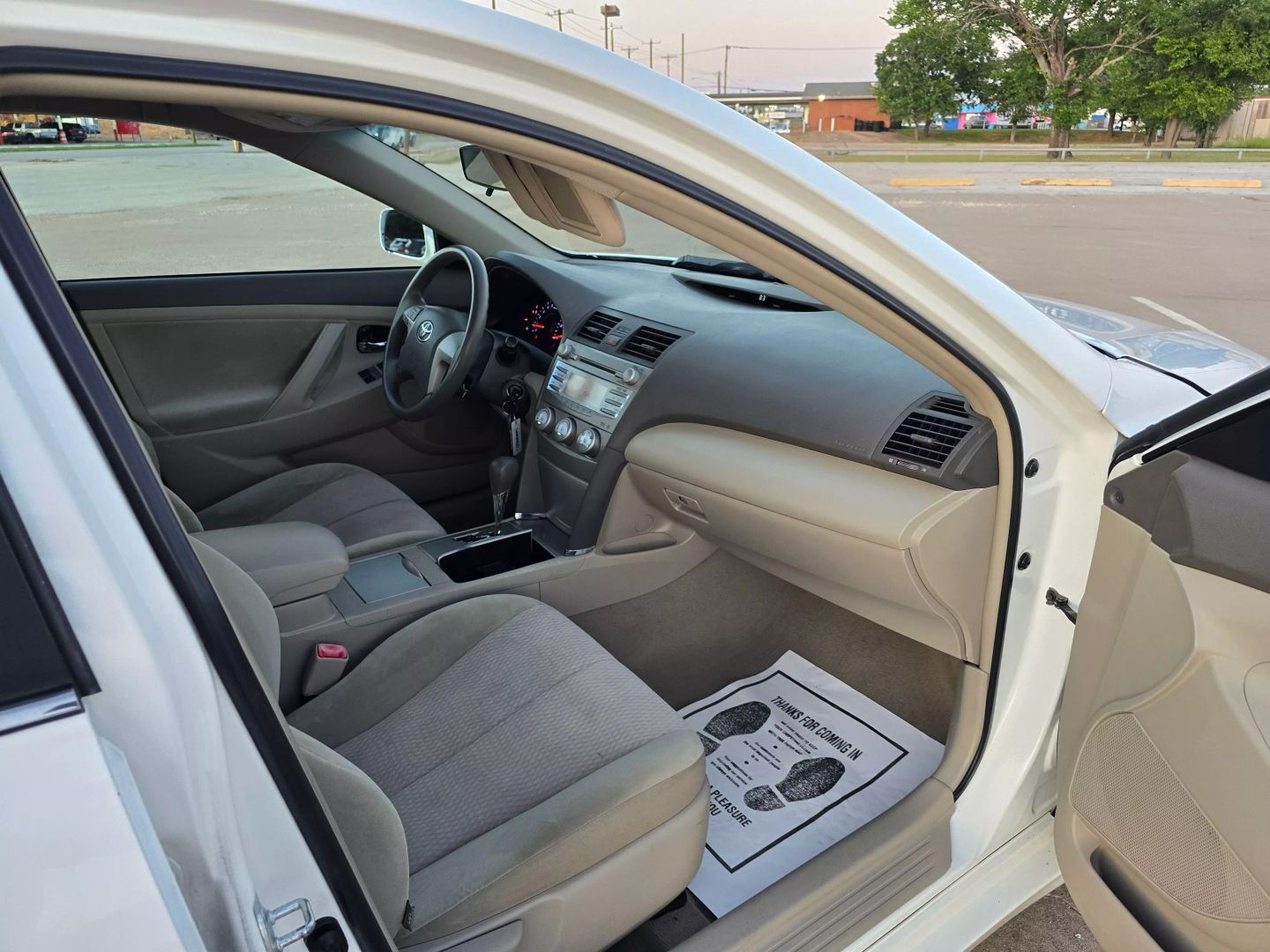 2011 Toyota Camry - Image 15