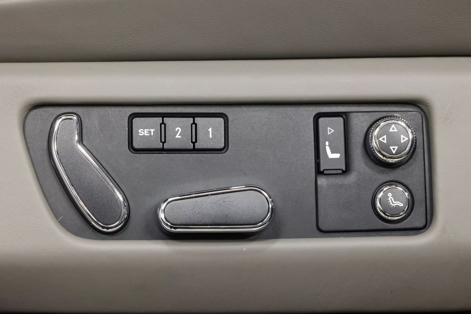2016 Bentley Flying Spur - Image 71