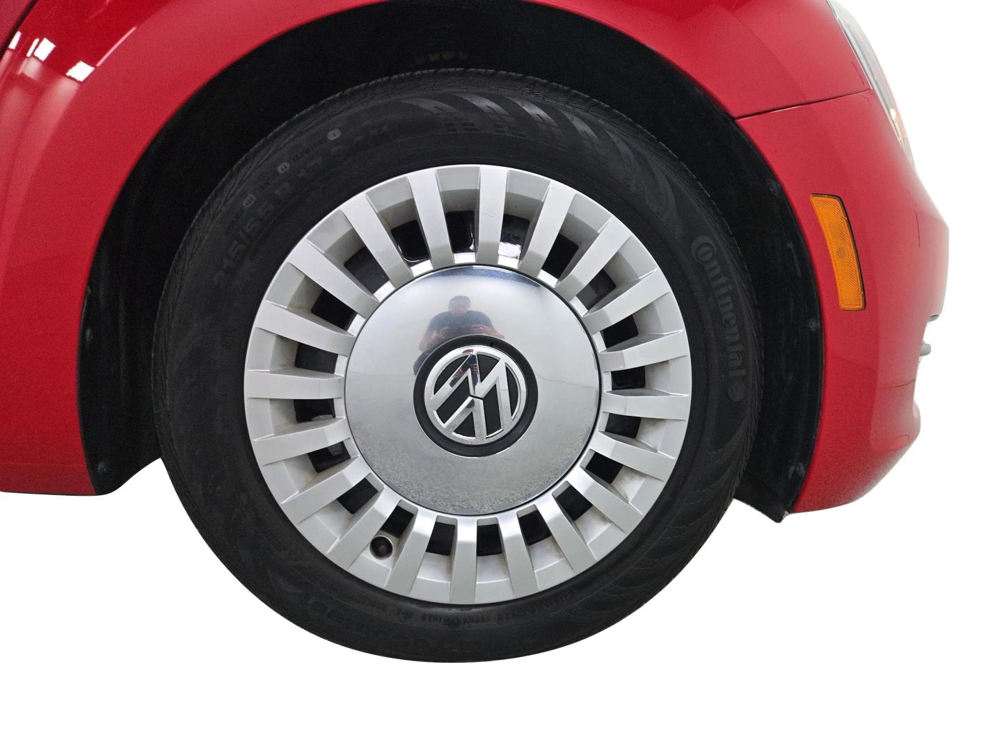 2015 Volkswagen Beetle - Image 22