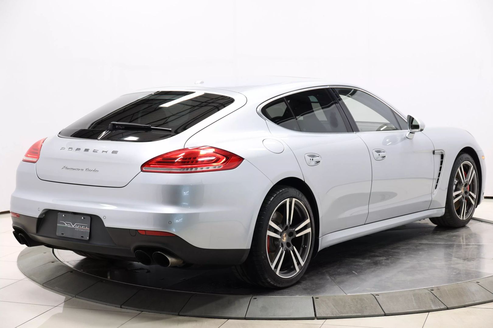 2014 Porsche Panamera - Image 4