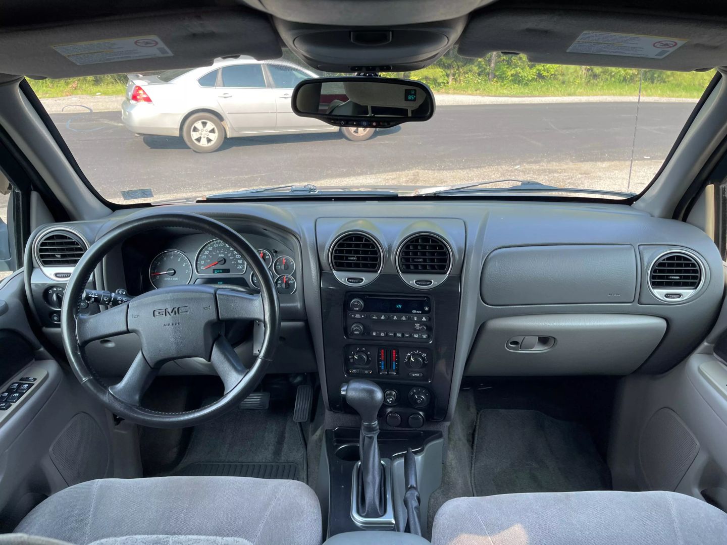 2003 Gmc Envoy - Image 16