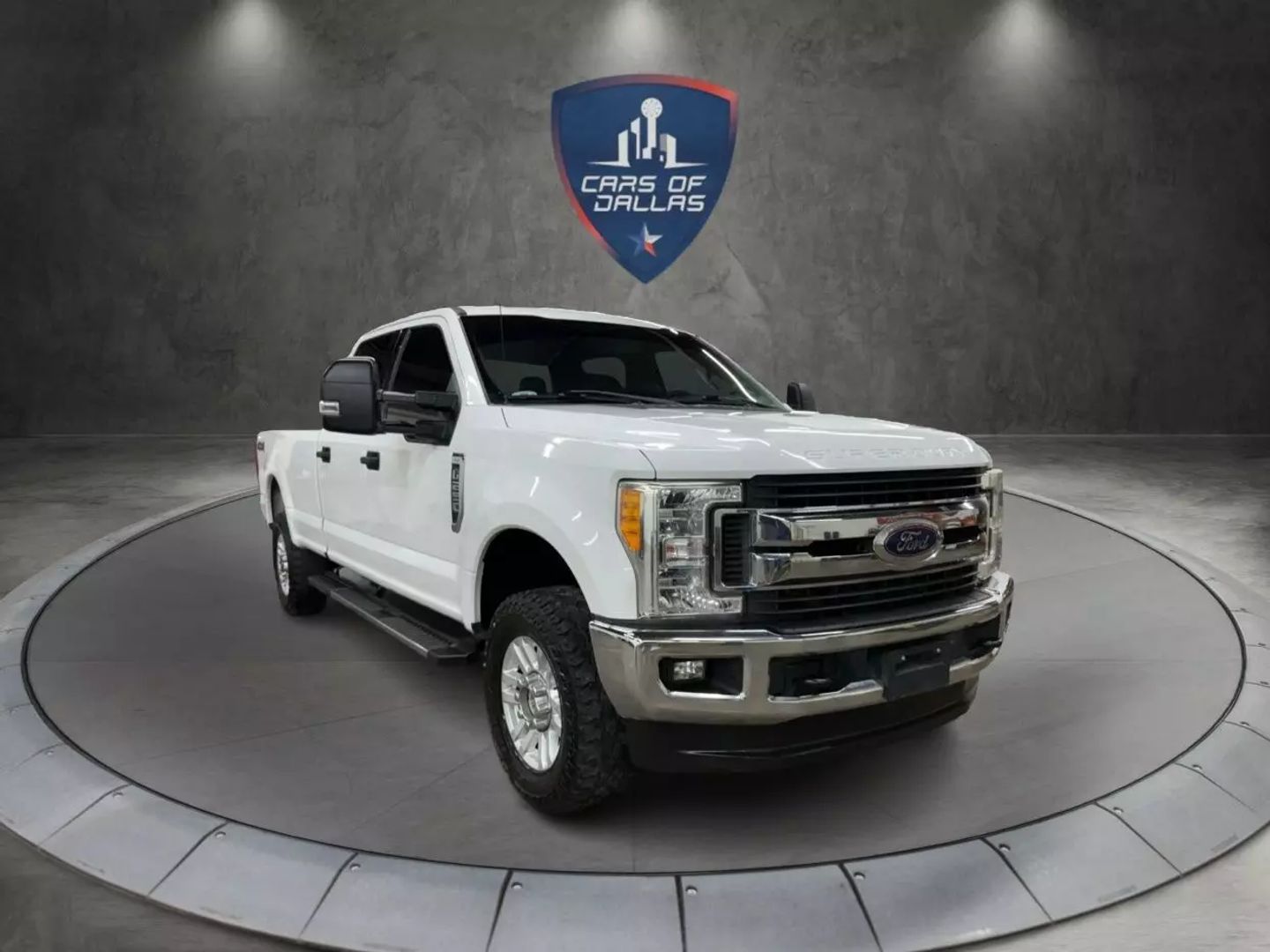 2017 Ford F250 Super Duty Crew Cab - Image 7
