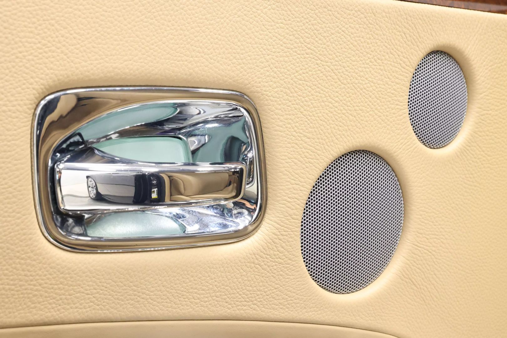 2010 Rolls-royce Ghost - Image 11