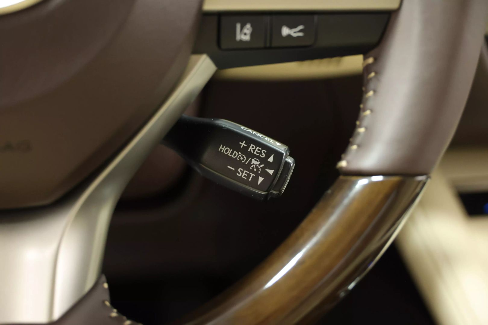 2016 Lexus Es - Image 26