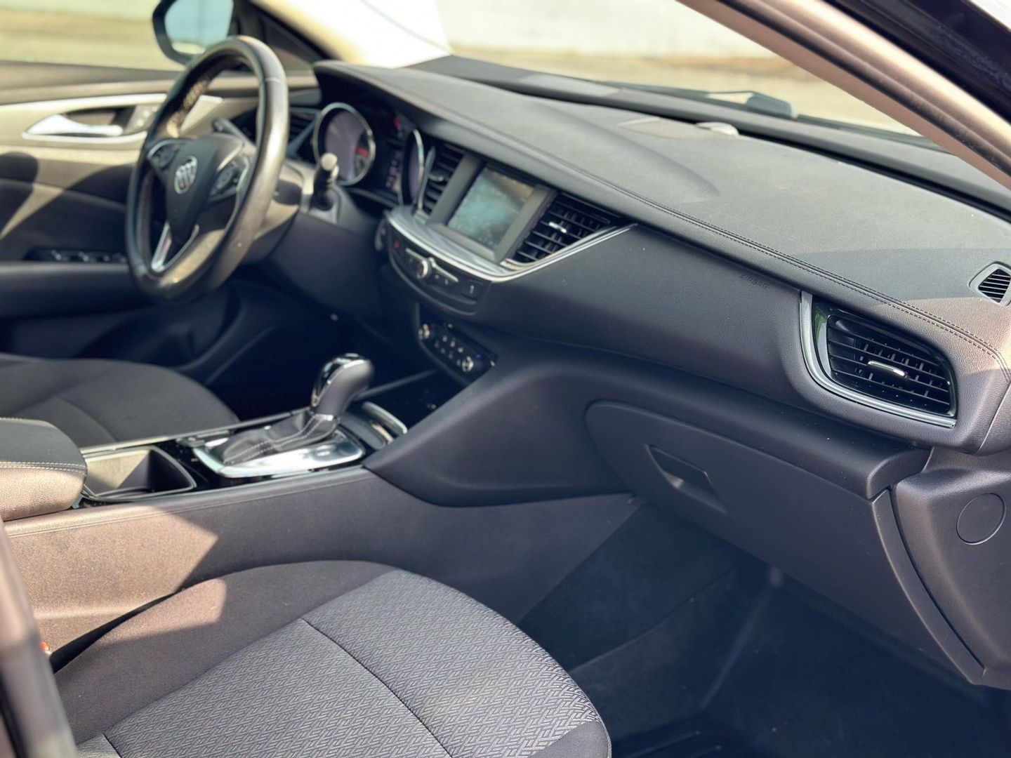 2018 BUICK REGAL TOURX WAGON 4-CYL, TURBO, 2.0 LITER PREFERRED WAGON 4D