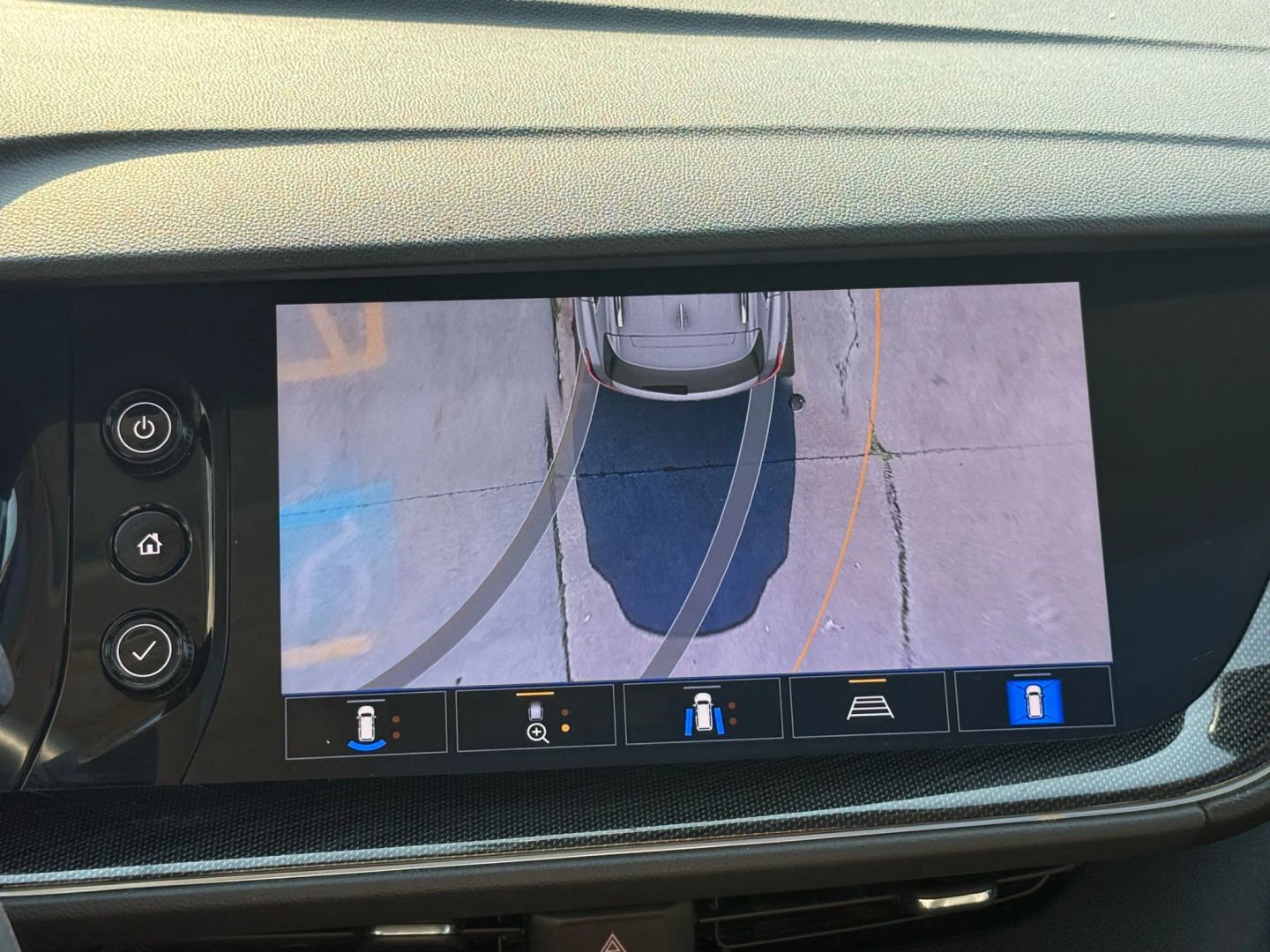 2021 Buick Envision - Image 42