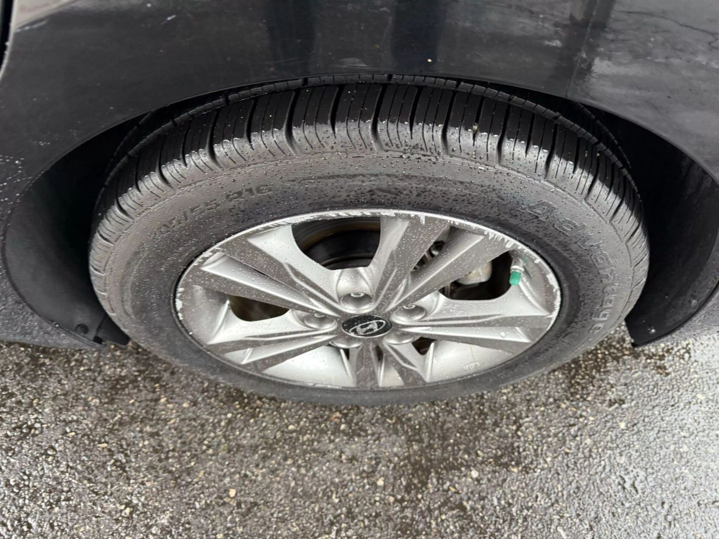2018 Hyundai Elantra - Image 39