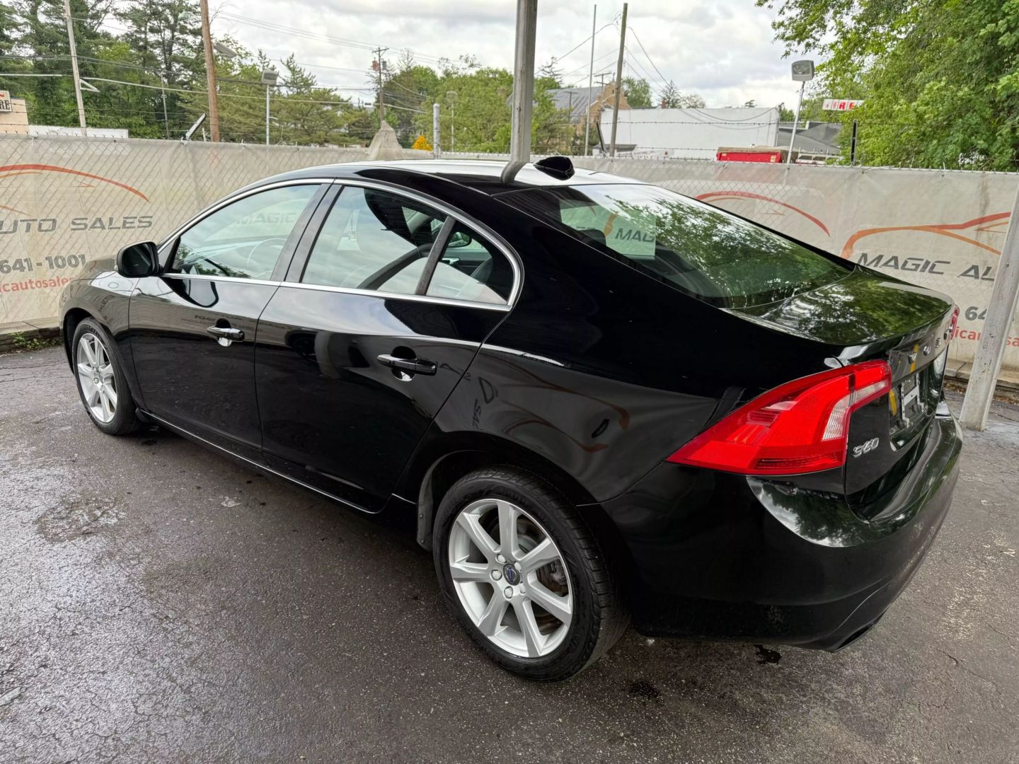 2016 Volvo S60 - Image 13