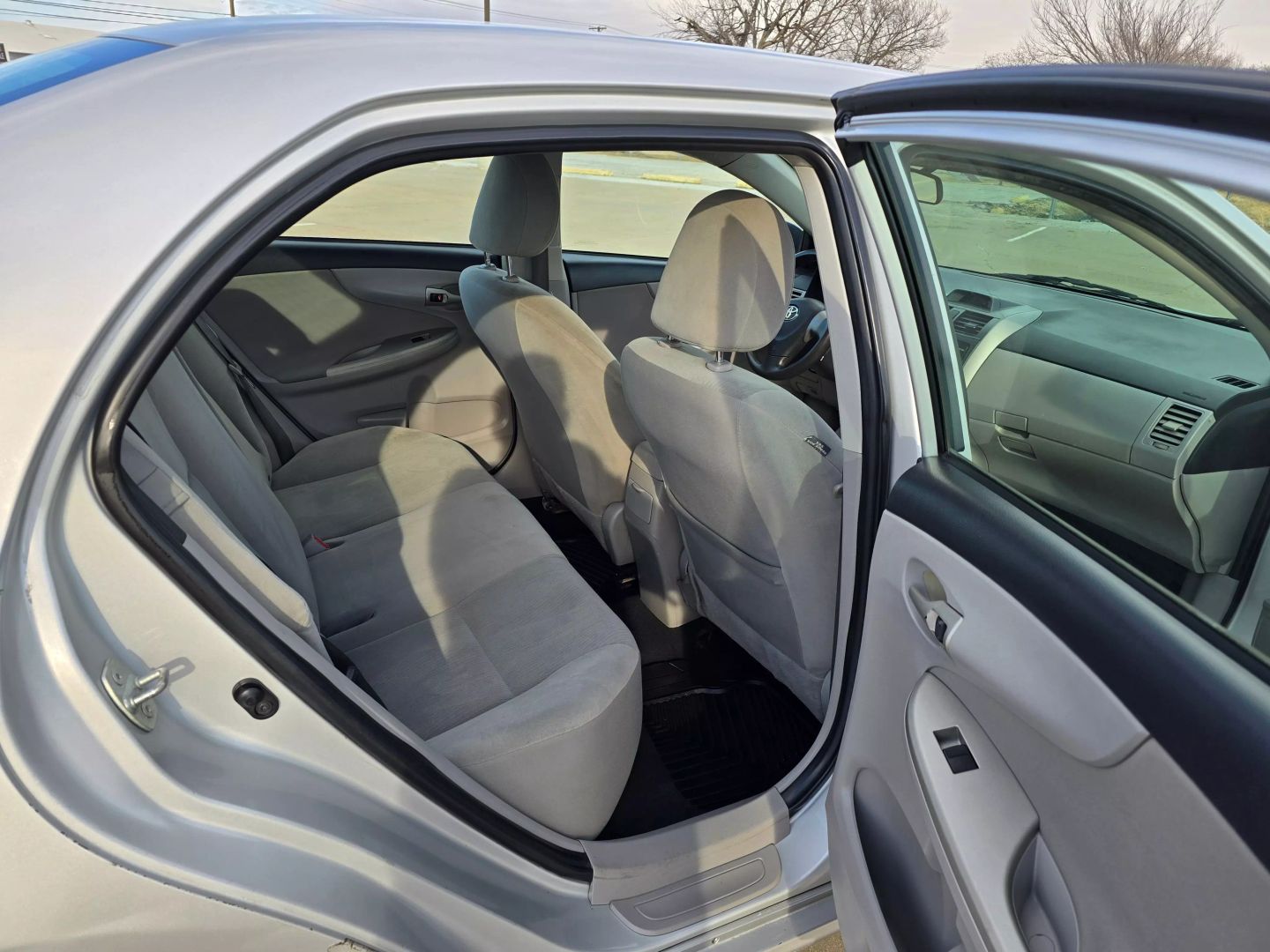 2013 Toyota Corolla - Image 9