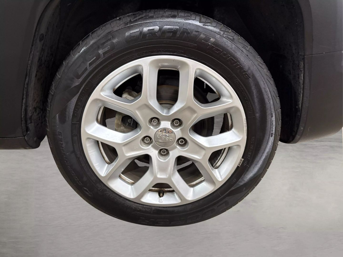 2015 Jeep Renegade - Image 16