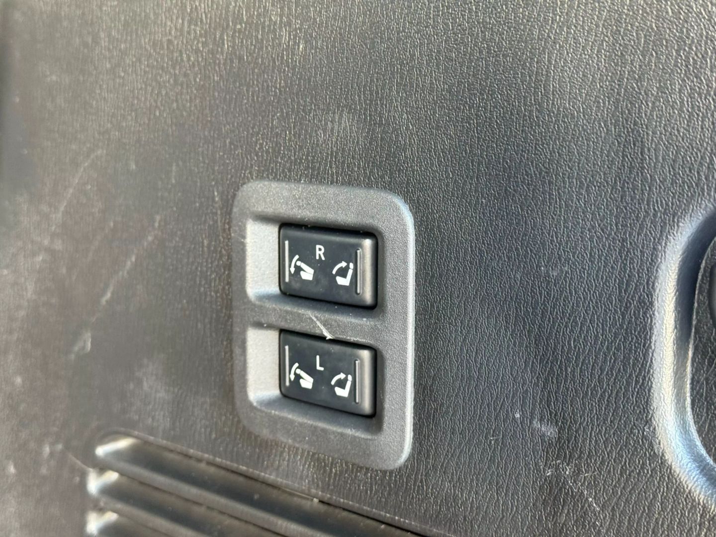2016 Infiniti Qx80 - Image 23