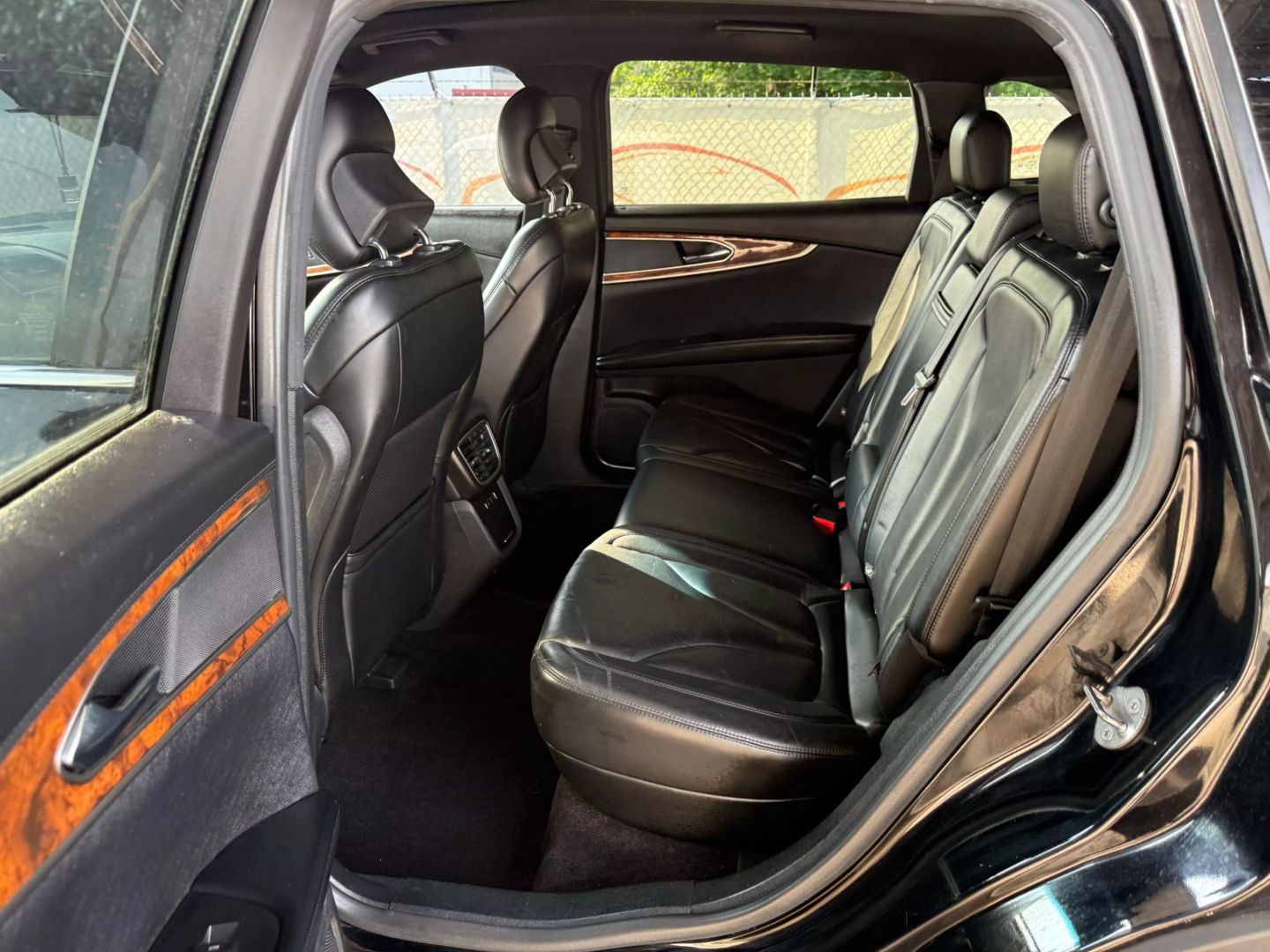 2016 Lincoln Mkx - Image 18