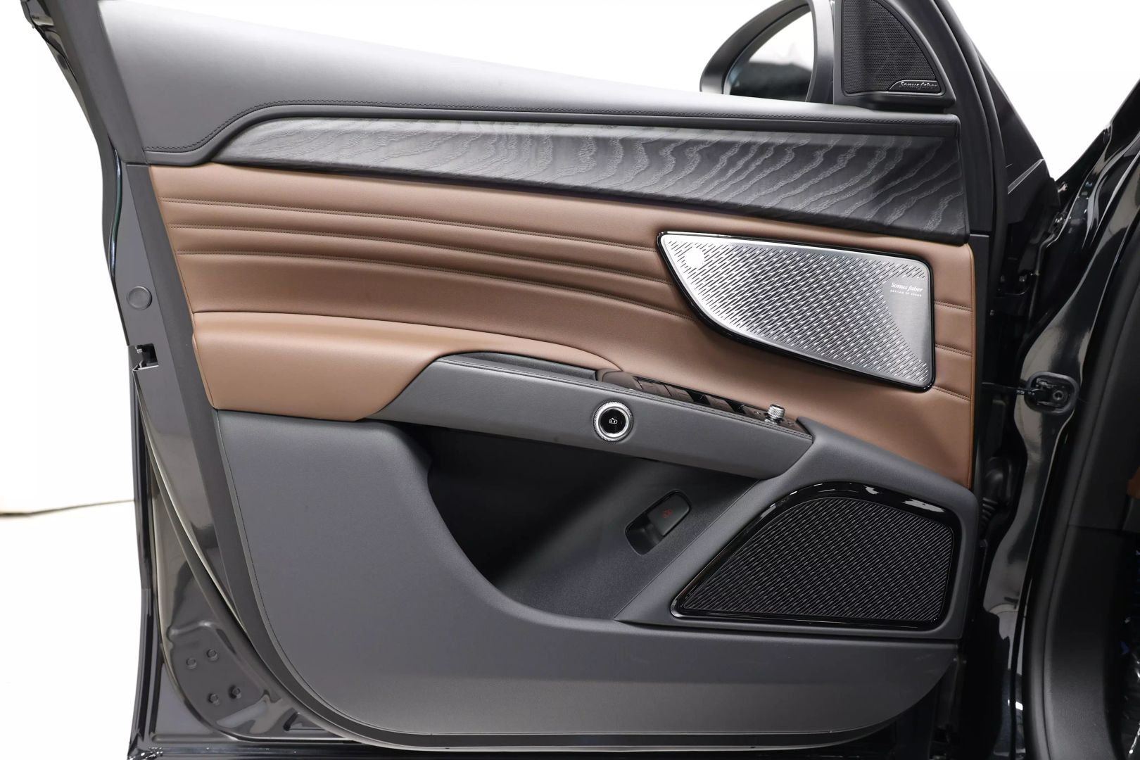 2023 Maserati Grecale - Image 9