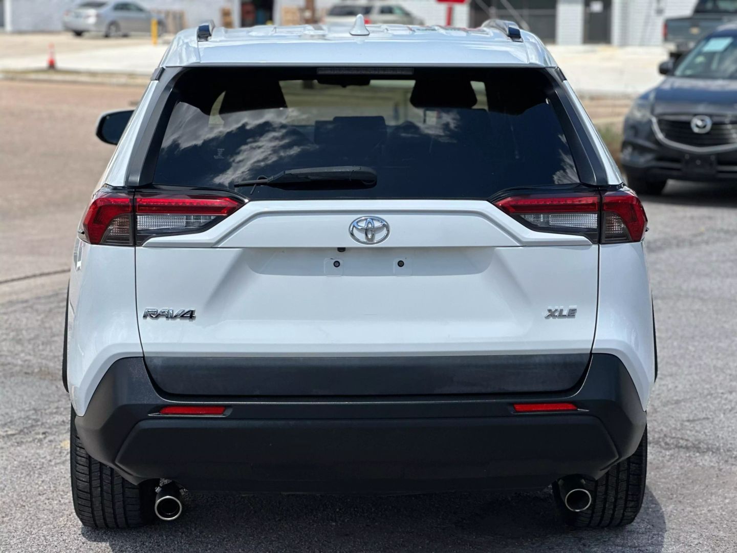2019 Toyota Rav4 - Image 5