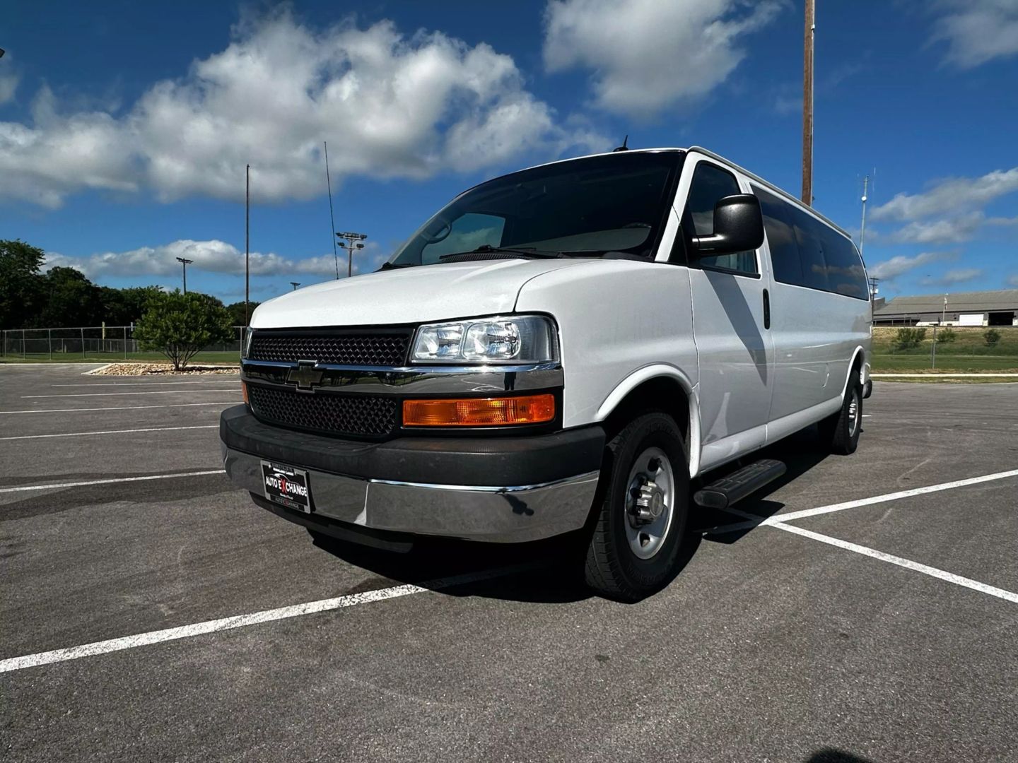 2014 Chevrolet Express 3500 Passenger - Image 2