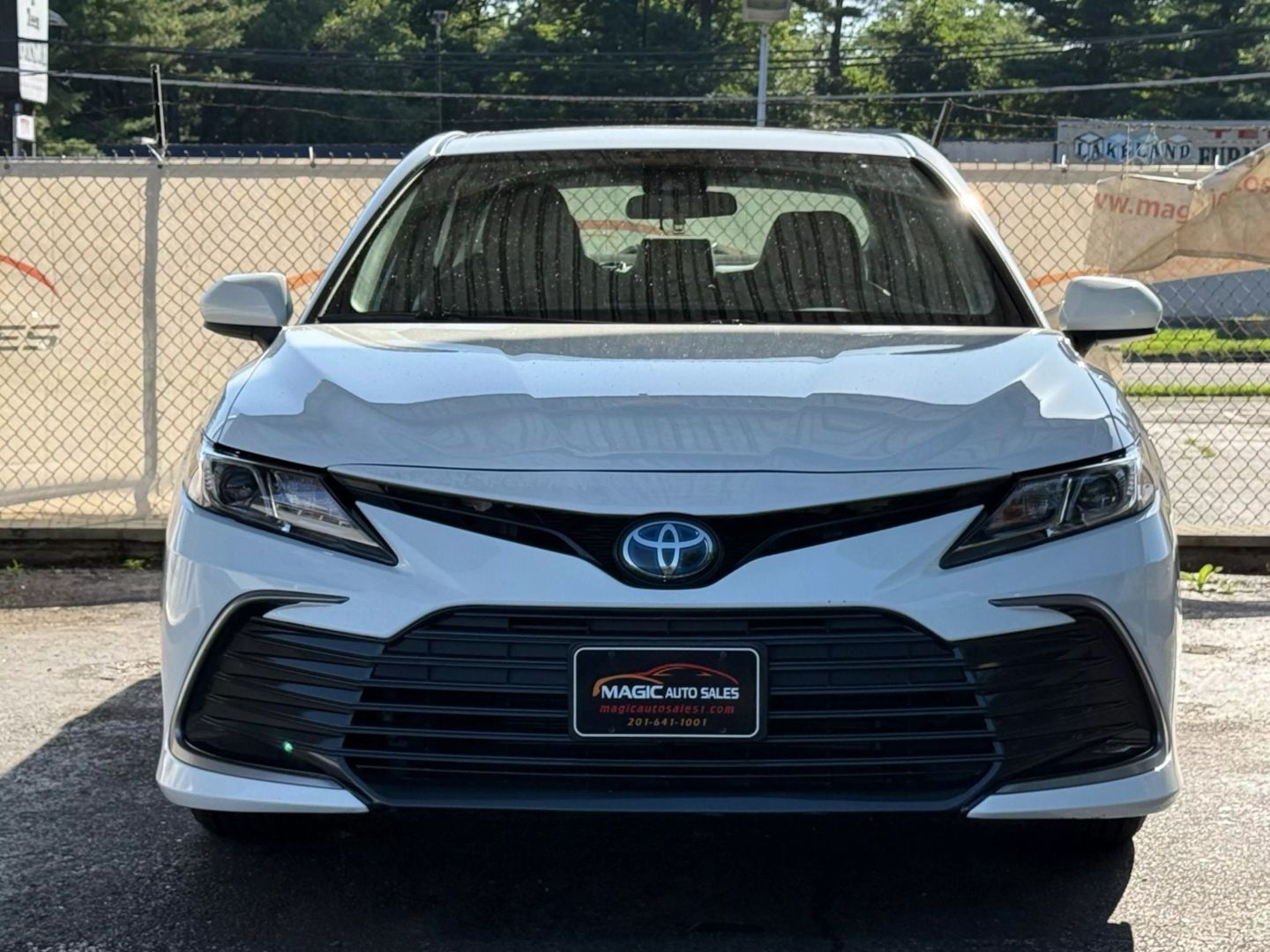 2022 Toyota Camry Hybrid - Image 5