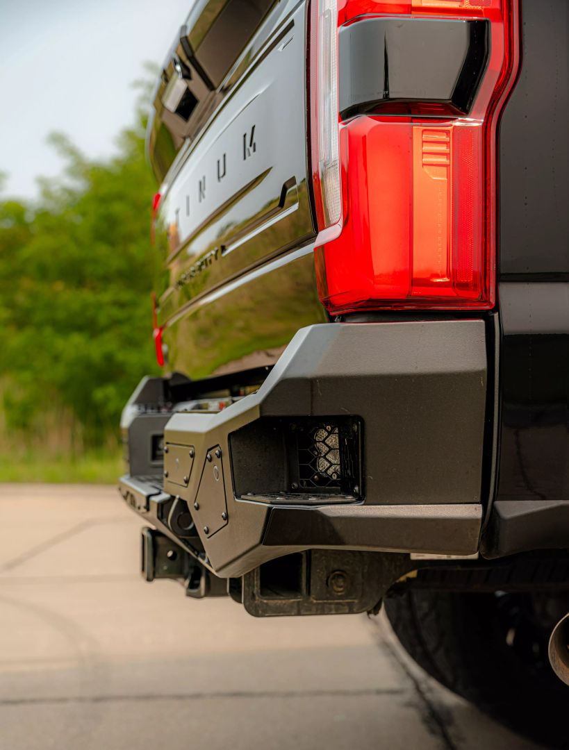 2024 Ford F350 Super Duty Crew Cab - Image 31