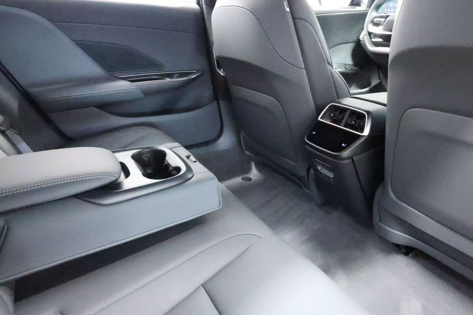 2023 Lucid Air - Image 72