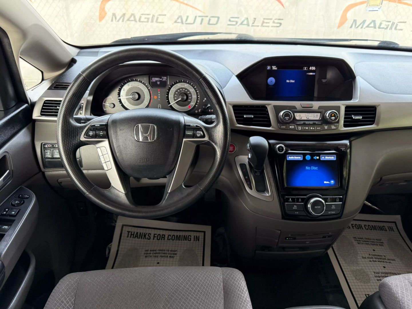 2016 Honda Odyssey - Image 28