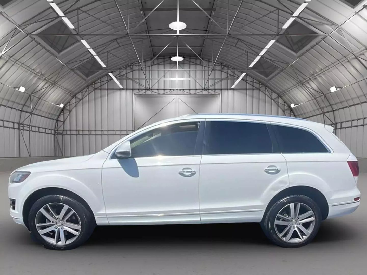 Used 2014 Audi Q7 Premium with VIN WA1LGAFE4ED017475 for sale in Northmoor, MO