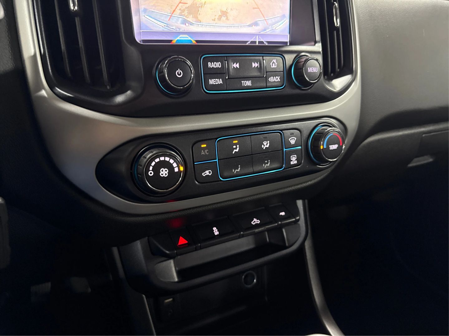 2018 Chevrolet Colorado Crew Cab - Image 21