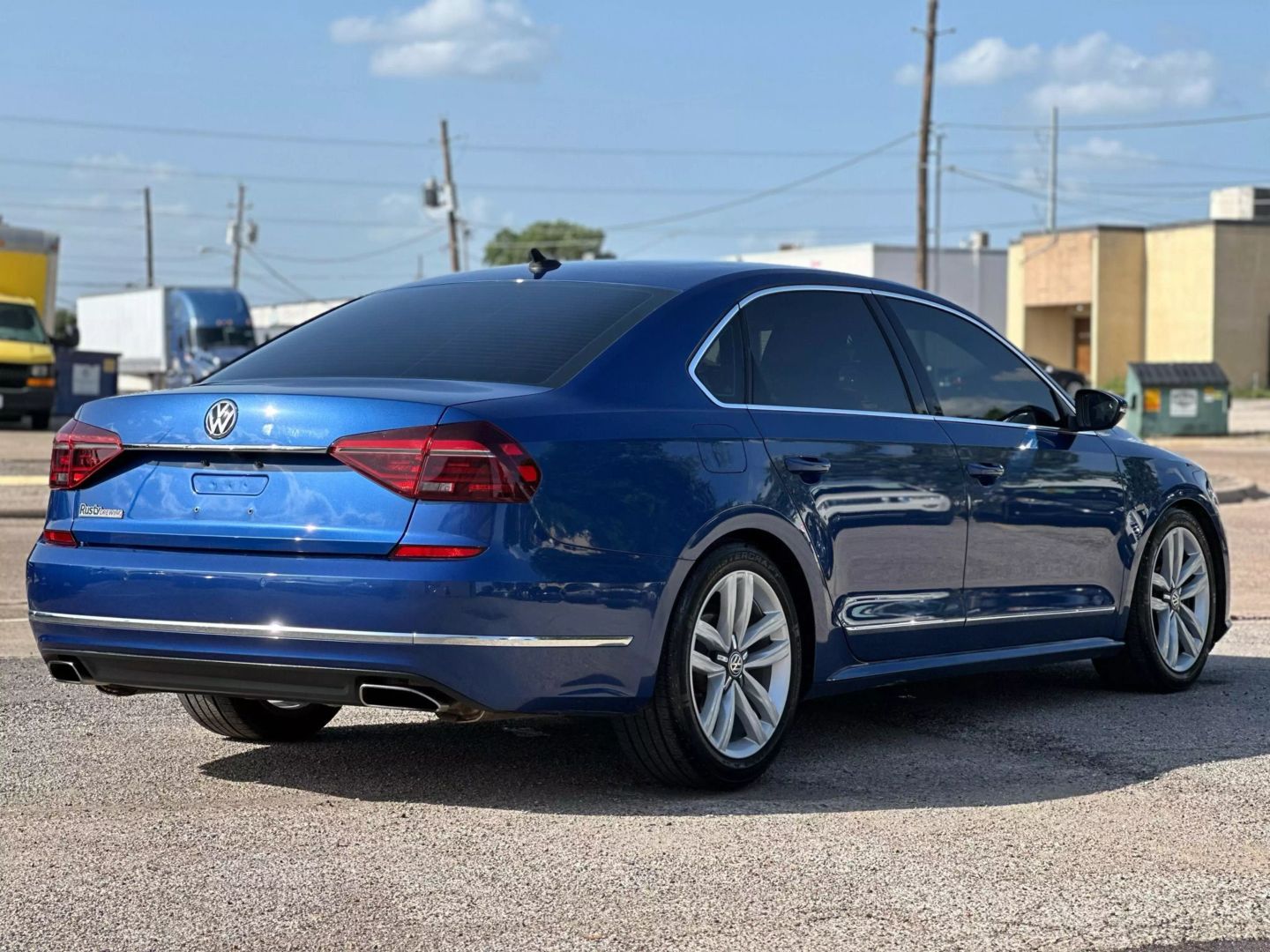 2017 Volkswagen Passat - Image 7