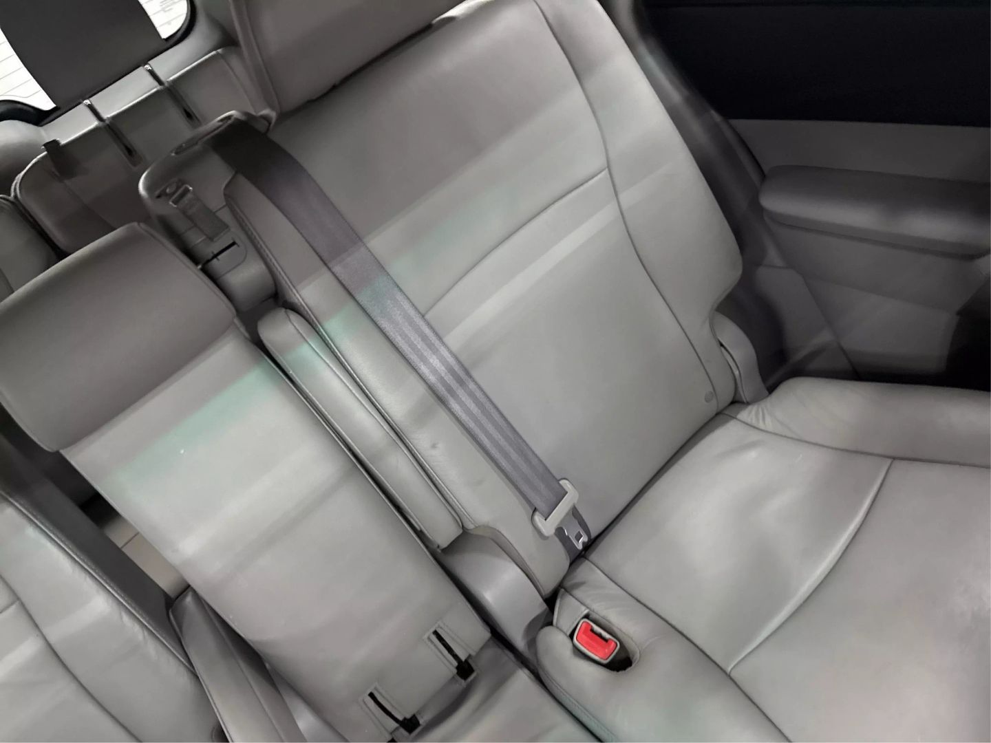 2013 Toyota Highlander - Image 30
