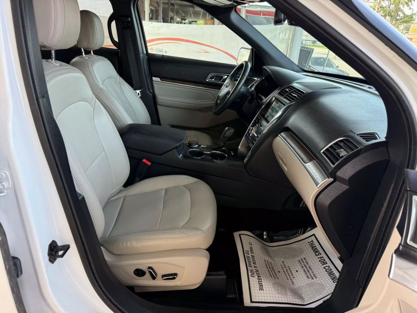 2018 Ford Explorer - Image 26