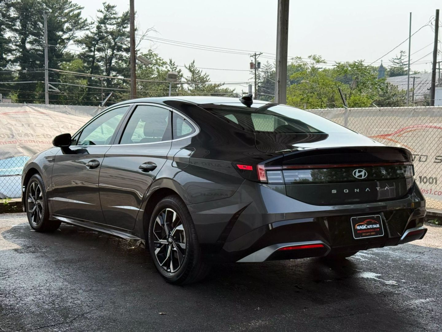 2025 Hyundai Sonata - Image 11