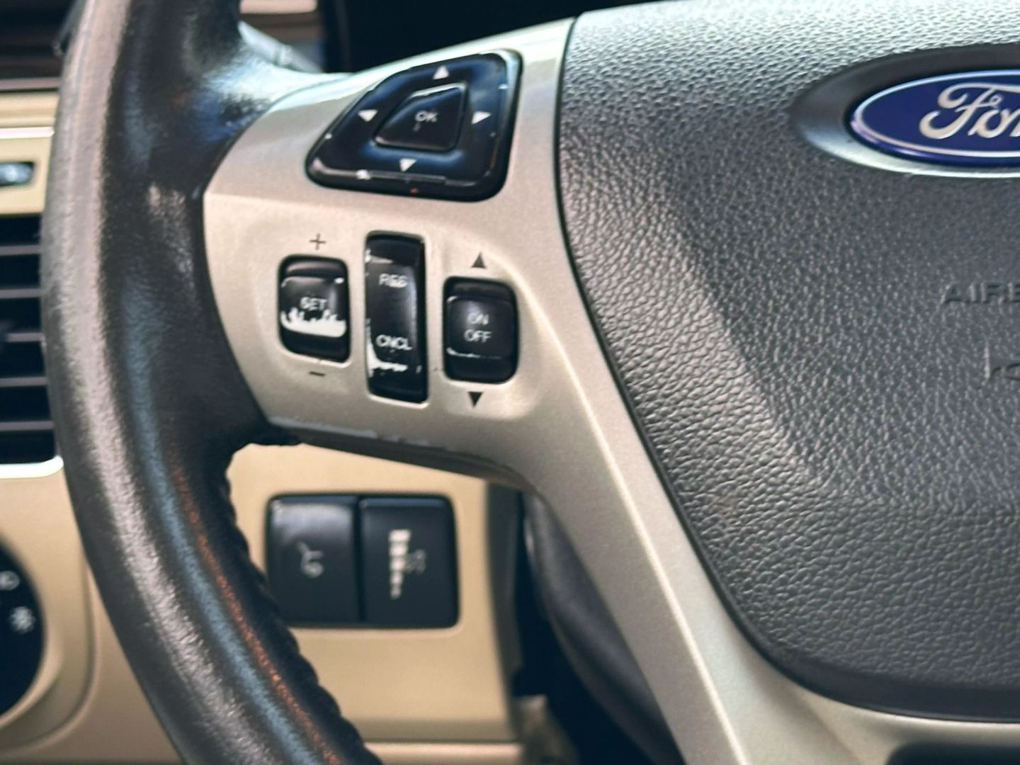 2014 Ford Flex - Image 33