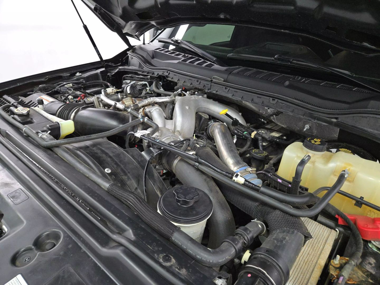 2022 Ford F250 Super Duty Crew Cab - Image 22